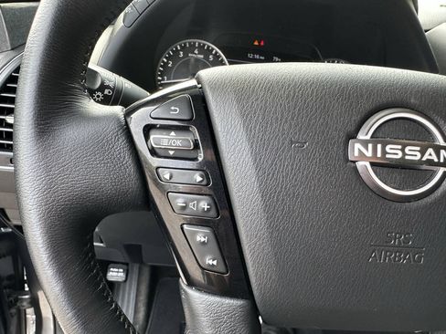 Used 2024 Nissan Armada SV AWD/4WD image 5