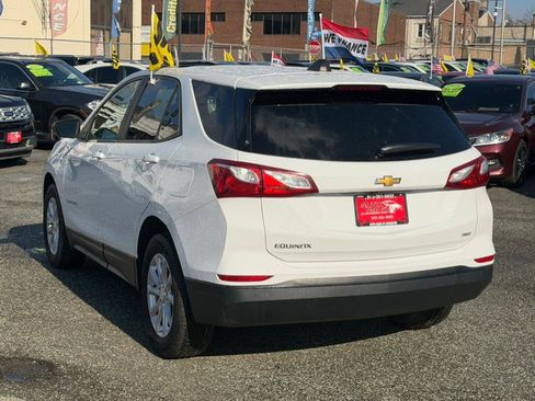 Used 2020 Chevrolet Equinox LS w/ LS Convenience Package AWD/4WD image 6