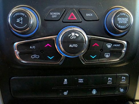 Used 2016 RAM 1500 Big Horn AWD/4WD image 40