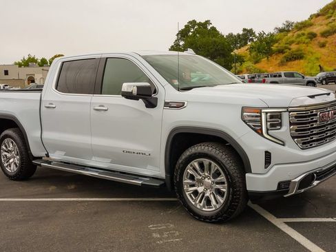 New 2026 GMC Sierra 1500 Denali w/ Technology Package AWD/4WD image 6