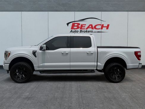 Used 2021 Ford F150 Lariat w/ Equipment Group 502A High AWD/4WD image 3