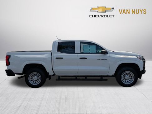 Used 2024 Chevrolet Colorado W/T RWD image 4
