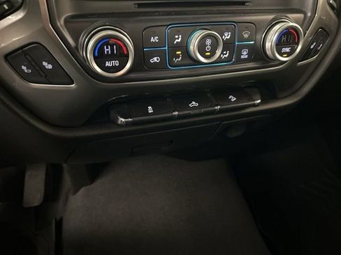 Used 2019 Chevrolet Silverado 1500 LT w/ All Star Edition image 17