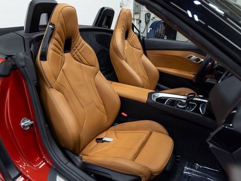 Certified 2022 BMW Z4 M40i w/ Premium Package image 22