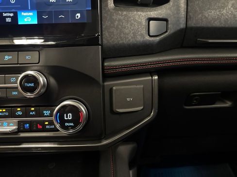 Used 2023 Ford Expedition Limited AWD/4WD image 29