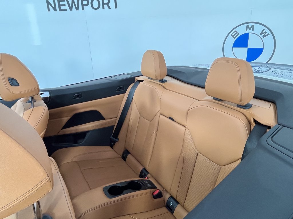 Used 2024 BMW 430i xDrive Convertible w/ Convenience Package AWD/4WD image 4