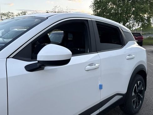 New 2025 Nissan Kicks SV image 26