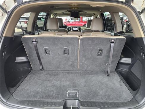 Used 2017 Honda Pilot Touring image 25