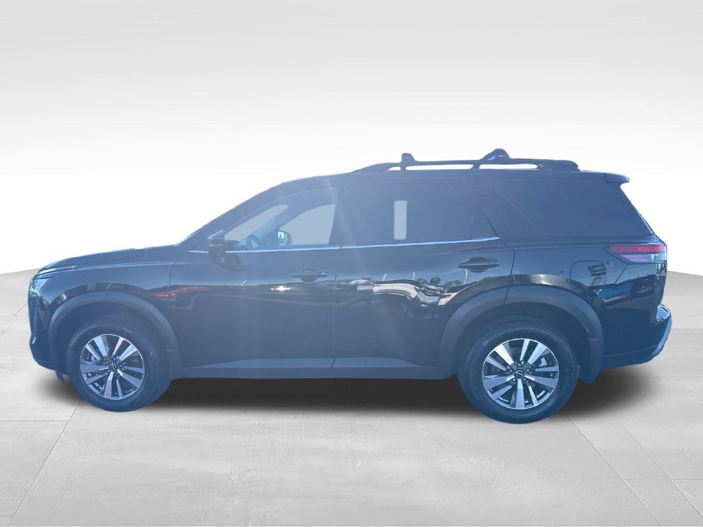Used 2026 Nissan Pathfinder SL FWD image 4