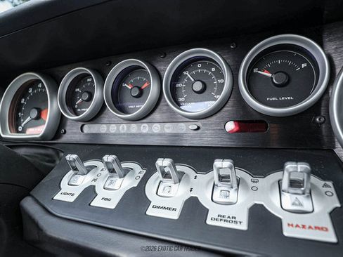 Used 2005 Ford GT RWD image 24