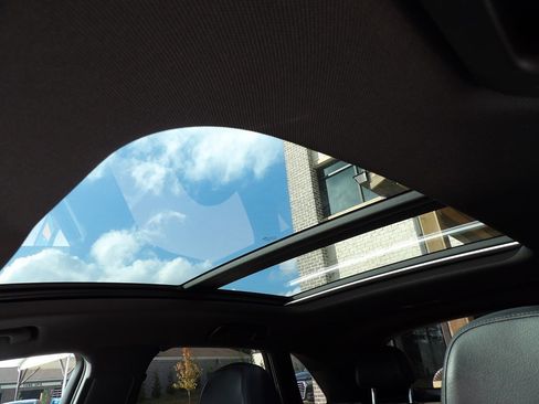 Used 2018 Audi Q3 2.0T Premium Plus w/ Premium Plus Package image 27