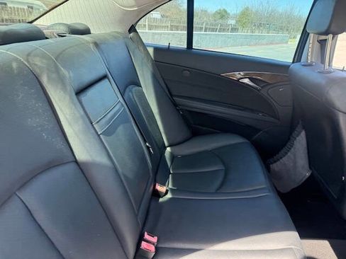Used 2008 Mercedes-Benz E 350 Sedan image 17