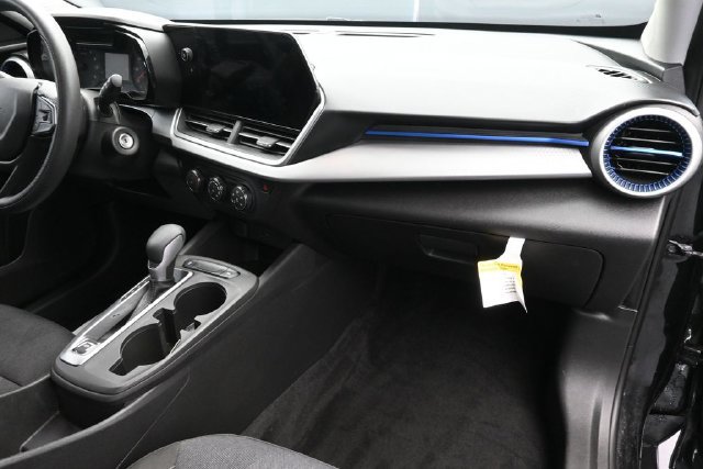 Used 2024 Chevrolet Trax LS FWD image 33