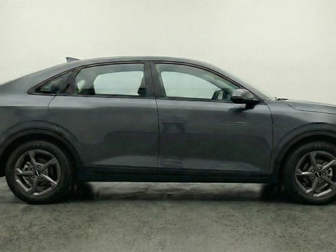 Used 2025 Kia K4 LXS image 11