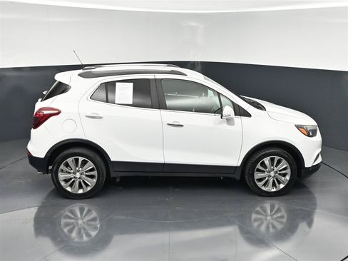 Used 2018 Buick Encore Preferred AWD/4WD image 22