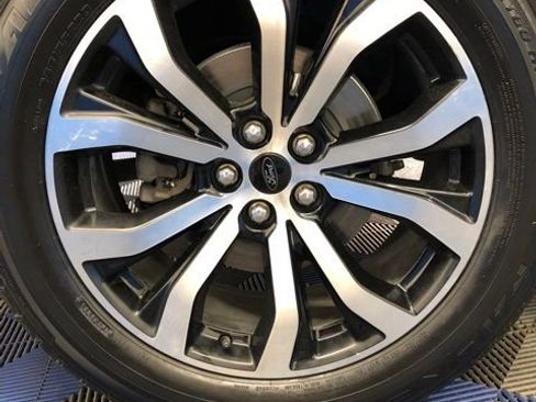 Certified 2022 Ford Explorer ST-Line w/ Class IV Trailer Tow Package image 12