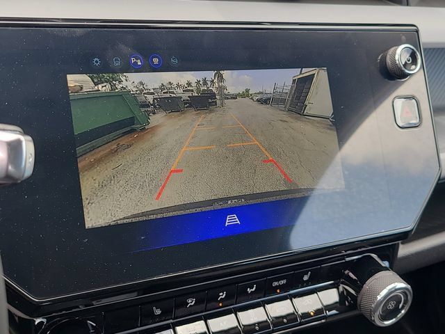 New 2027 Chevrolet Bolt LT w/ Comfort Package FWD image 27