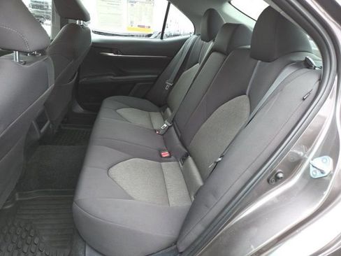 Used 2023 Toyota Camry LE image 10