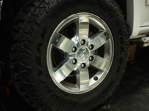 Used 2010 Chevrolet Colorado LT AWD/4WD image 3