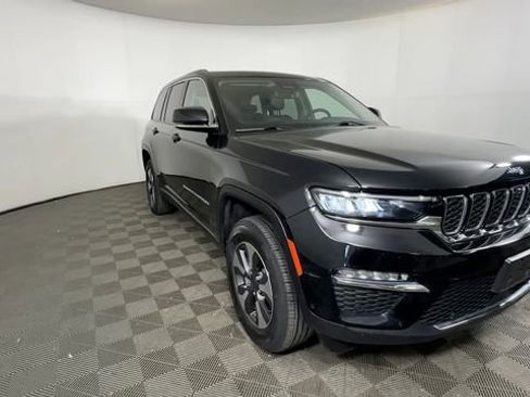 Used 2023 Jeep Grand Cherokee 4WD 4xe w/ Luxury Tech Group II image 17