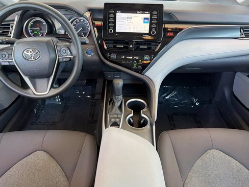 Certified 2021 Toyota Camry LE FWD image 17