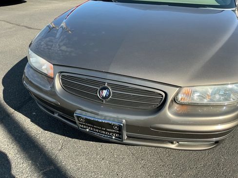 Used 2004 Buick Regal LS FWD image 4