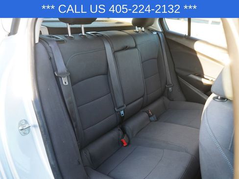 Used 2018 Chevrolet Cruze LT image 25