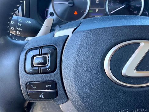 Used 2019 Lexus IS 300 AWD image 23