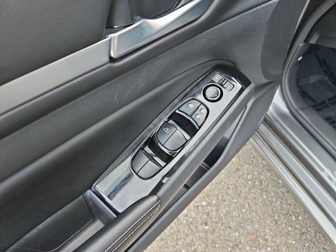 Used 2023 Nissan Altima 2.5 SV image 10