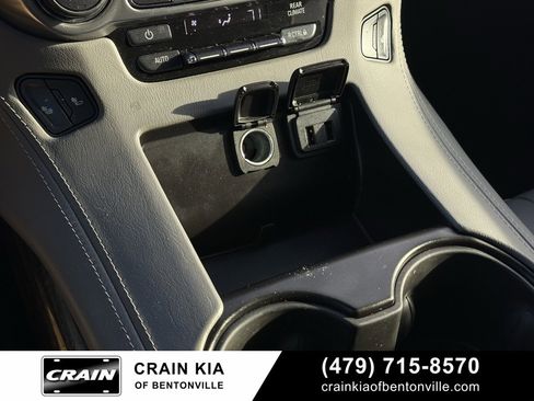 Used 2019 Chevrolet Suburban LT w/ LT Signature Package image 19