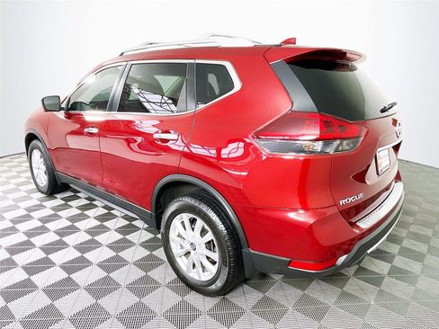 Used 2018 Nissan Rogue SV w/ Sun & Sound Touring Package AWD/4WD image 6