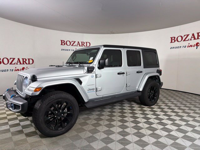 Used 2023 Jeep Wrangler Unlimited Sahara w/ Cold Weather Group AWD/4WD image 6