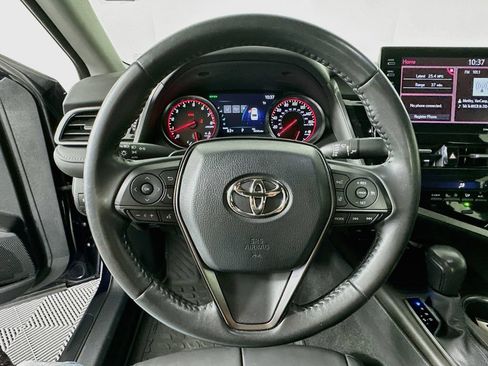 Used 2022 Toyota Camry XSE FWD image 12