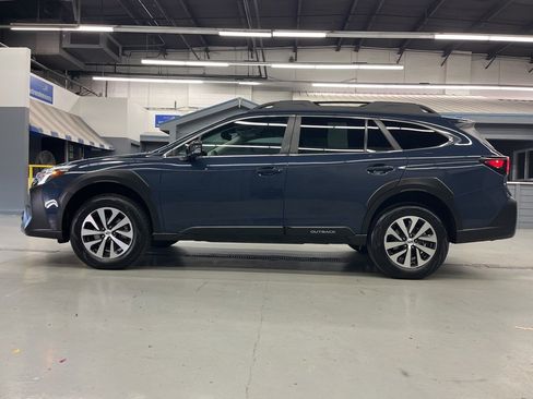 Certified 2025 Subaru Outback Premium w/ Popular Package #1A image 4