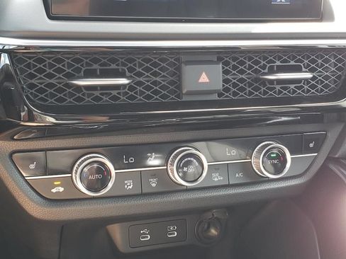Certified 2025 Acura ADX AWD image 26