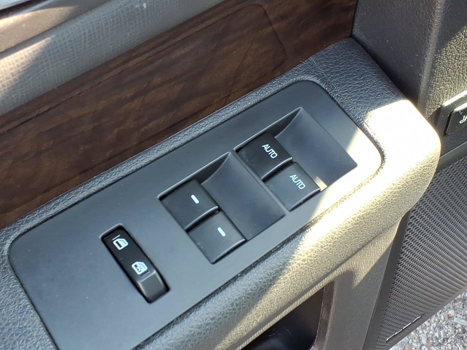 Used 2016 Ford Flex Limited FWD image 18