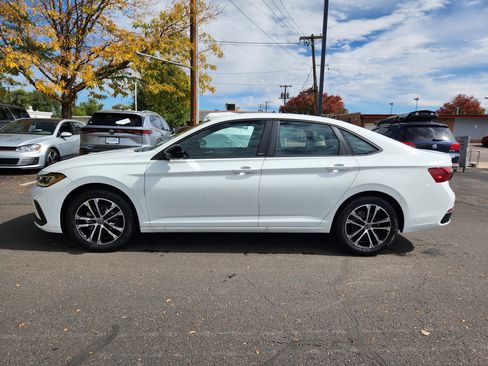 New 2025 Volkswagen Jetta Sport image 4