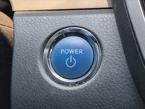 Used 2022 Toyota Camry LE FWD image 14