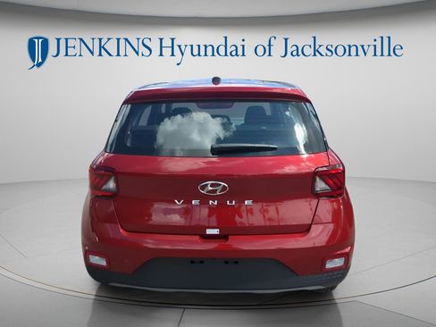 New 2026 Hyundai Venue SE FWD image 6