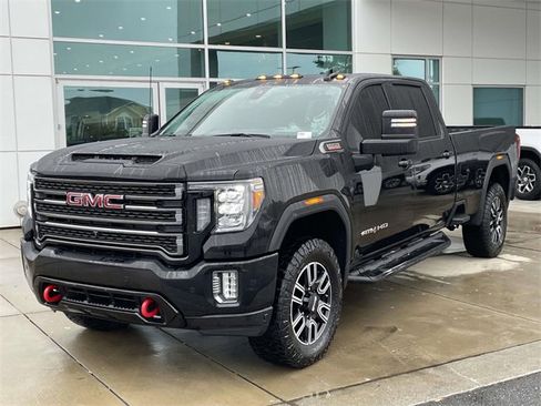 Used 2023 GMC Sierra 3500 AT4 w/ AT4 Preferred Package image 2