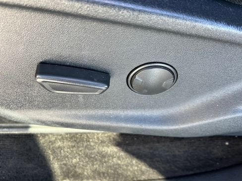 Used 2023 Ford F150 XLT image 12