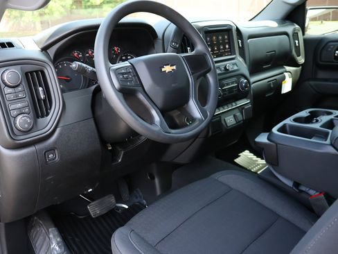 New 2026 Chevrolet Silverado 1500 Custom AWD/4WD image 3