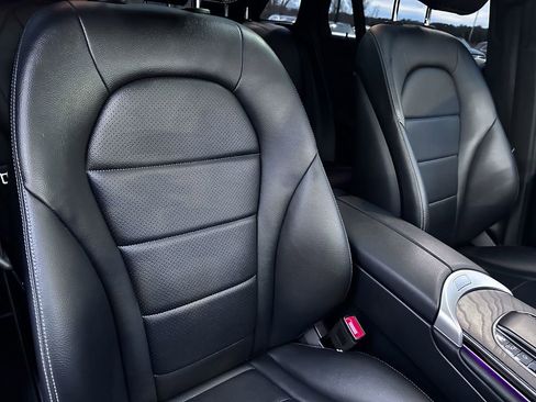 Certified 2022 Mercedes-Benz GLC 300 image 36