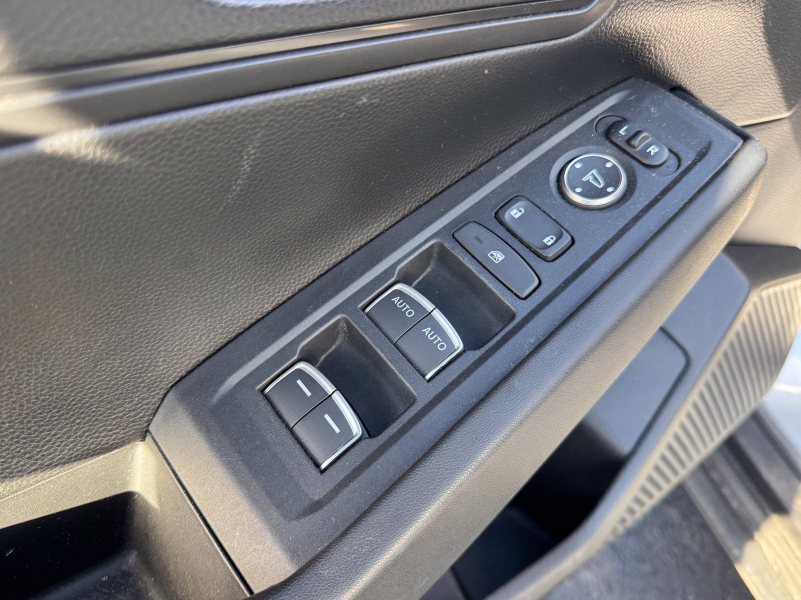 Used 2025 Honda Accord LX image 12