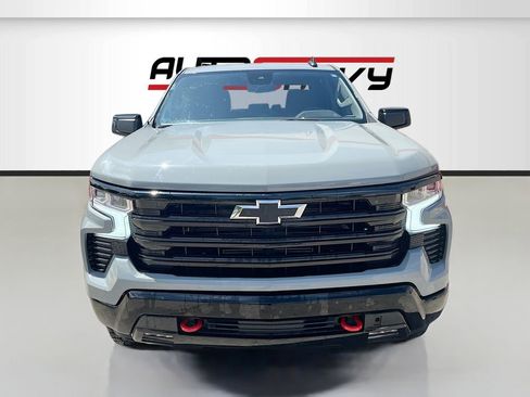 Used 2024 Chevrolet Silverado 1500 LT Trail Boss AWD/4WD image 2