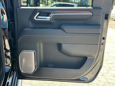 New 2026 GMC Sierra 3500 Denali w/ Denali Reserve Package AWD/4WD image 17