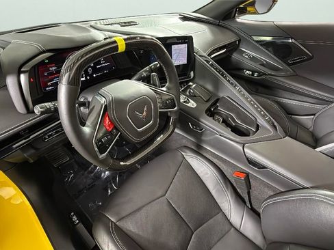 Used 2025 Chevrolet Corvette E-Ray w/ Stealth Interior Trim Package AWD/4WD image 21