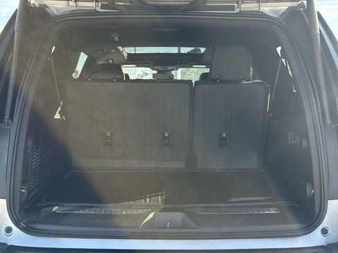 Used 2025 Chevrolet Suburban Z71 w/ Z71 Off-Road Package image 33