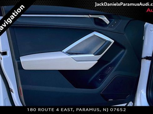 Used 2024 Audi Q3 2.0T Premium Plus image 15