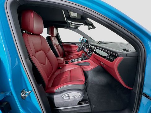 Used 2022 Porsche Macan image 31